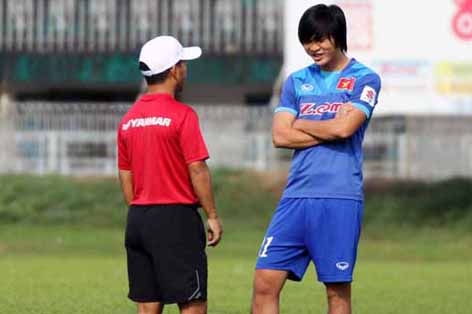 Tin AFF Cup 18/11: Việt Nam chốt danh sách; Sao Philippines chê thưởng ít