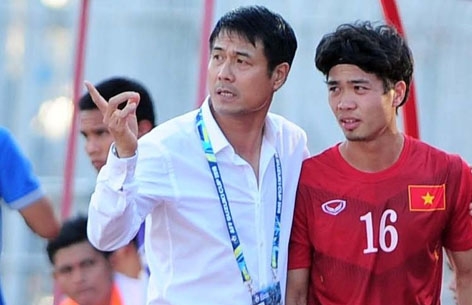 Tin AFF Cup 26/11: Công Phượng giải thích lý do để kiểu tóc Nhật Bản
