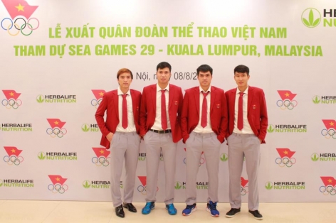 Bóng chuyền nam chào mừng lễ xuất quân của đoàn Thể Thao VN
