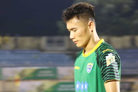 Chuyên gia: “Bùi Tiến Dũng chưa đủ khả năng bắt cho ĐT Việt Nam”