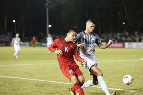 BLV Quang Huy: “Quang Hải bị đồng đội cũ bắt gần hết bài”