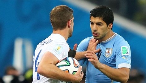 Sao Liverpool muốn giết chết Luis Suarez