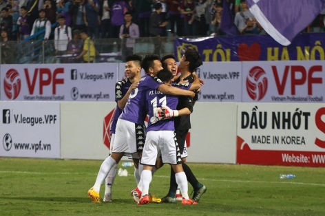 Đội hình ra sân Hà Nội FC đấu HAGL: Bất ngờ Phí Minh Long