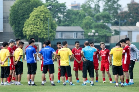 Indonesia làm ăn kiểu 'ao làng', U23 Việt Nam vào thế rất khó