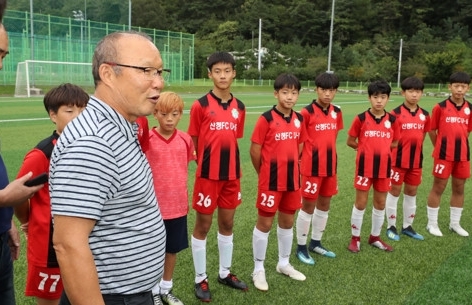 HLV Park: 'Cầu thủ nhí Hàn Quốc nên học tập U23 Việt Nam'