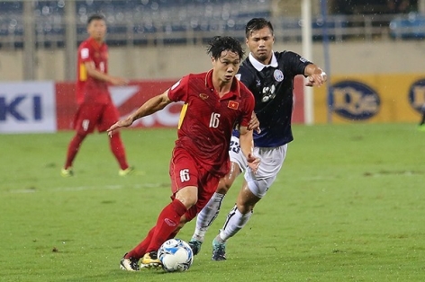 HLV Mai Đức Chung: 'Việt Nam phải đánh phủ đầu Campuchia'