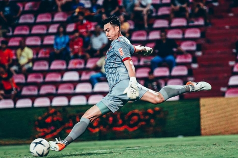 Đặng Văn Lâm nói gì khi được khuyên rời Muangthong United?