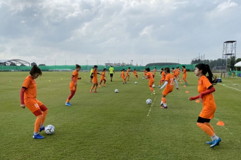 Đội tuyển U19 nữ Việt Nam ổn định chỗ ở, tập nhẹ làm quen thời tiết