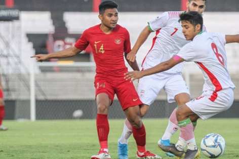 VIDEO: Pha bỏ lỡ không thể tin nổi của tiền đạo U23 Iran