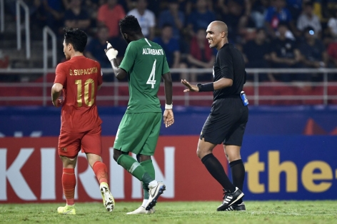Báo Thái đổ lỗi cho trọng tài khiến đội nhà bại trận