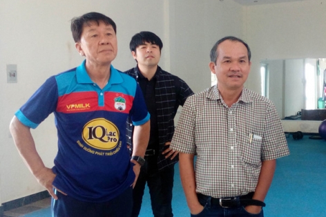 Cầu thủ HAGL răm rắp làm theo yêu cầu 'lạ' của GĐKT Chung Hae Seong