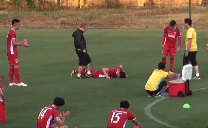 ĐT Việt Nam tập nặng nhất từ ngày tập trung, 1 hậu vệ bị trừ điểm