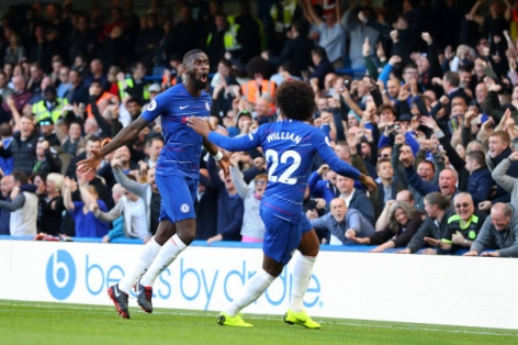 Pogba bị Rudiger lừa, đánh đầu rung lưới De Gea