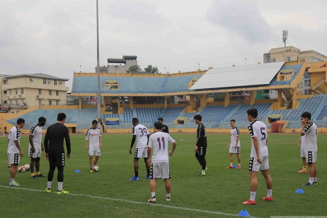 Duy Mạnh vắng mặt trong buổi tập chuẩn bị tranh Siêu Cúp của Hà Nội FC