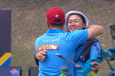 Video SEA Games 29: Việt Nam giành thêm HC Bắn cung 3 dây đôi nam nữ