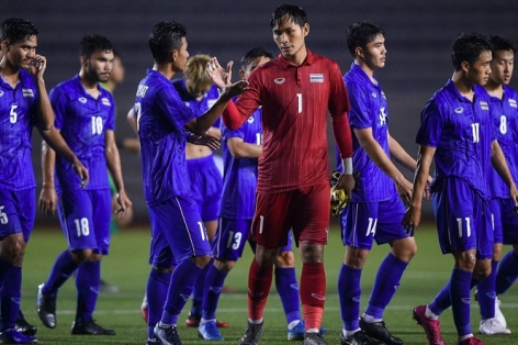 VIDEO: U22 Thái Lan xách vali về nước sau thất bại tại SEA Games 30