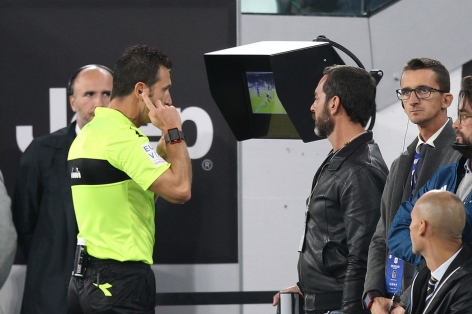 NÓNG: Champions League bắt đầu áp dụng VAR từ vòng 16 đội