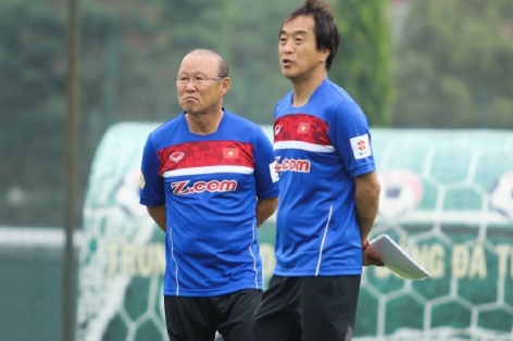 Trợ lý Lee Young-jin: Tôi mạo hiểm cả sự nghiệp vì Park Hang-seo
