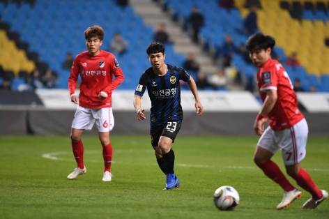 FC Seoul vs Incheon: Công Phượng sẽ làm gì để giải cứu Incheon?
