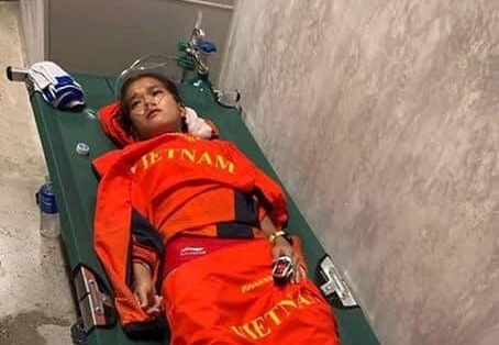 Xót xa VĐV Việt Nam kiệt sức giành huy chương dù chủ nhà chơi xấu