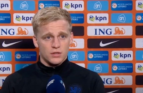 Van de Beek trải lòng chuyện dự bị ở MU