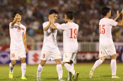 HLV Hữu Thắng vô tình tiết lộ bộ khung của U23 Việt Nam tại SEA Games 29