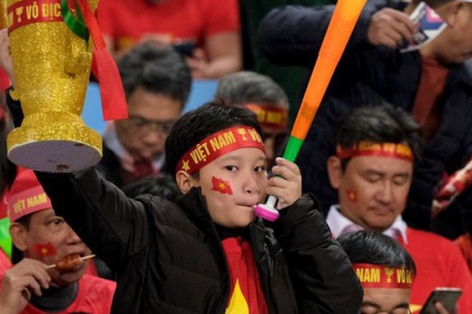 Cầu thủ ĐT Việt Nam lên tiếng về 'tác hại' của kèn Vuvuzela