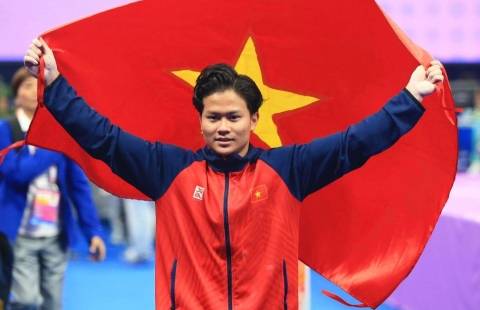 Nguyễn Văn Khánh Phong – 'Chàng trai vòng treo mơ huy chương thế giới'