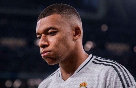Đội bóng của Mbappe chính thức xuống hạng