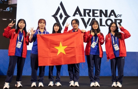 CĐV Thái Lan sợ khiếp vía khi tuyển Việt Nam vô địch tuyệt đối