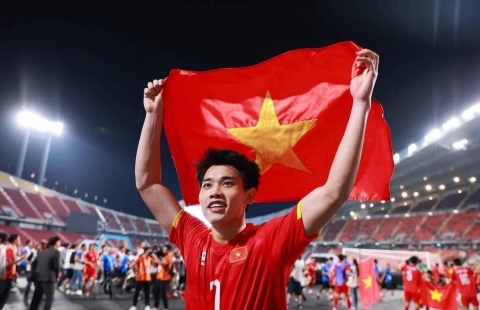 FIFA bất ngờ vinh danh một cầu thủ Việt Nam