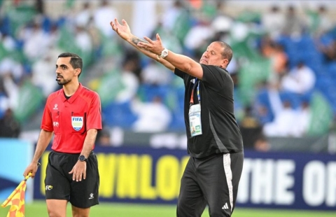 HLV Ả Rập Xê Út bất ngờ khen U17 Uzbekistan dù thua khi chơi hơn 2 người