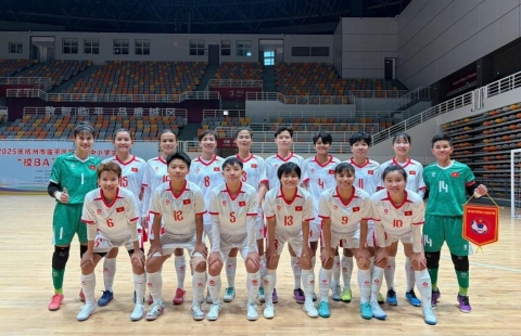 Tuyển Việt Nam hòa Trung Quốc trước ngày dự SEA Games