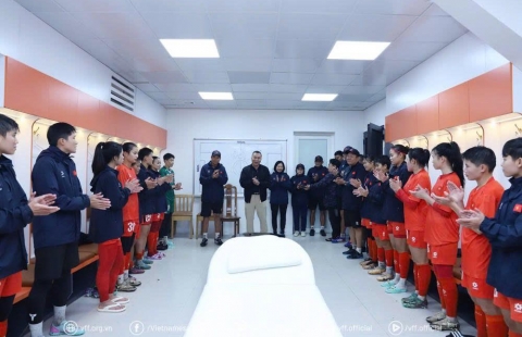 ĐT nữ Việt Nam nhận doping tinh thần trước SEA Games 33