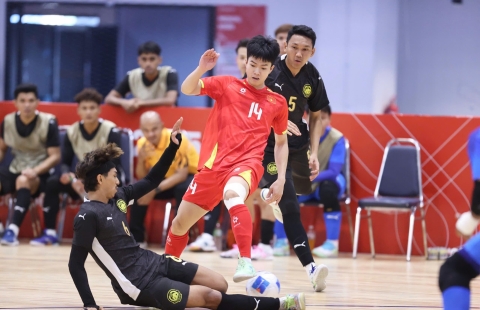 Việt Nam thua sốc Malaysia ở trận ra quân SEA Games 33