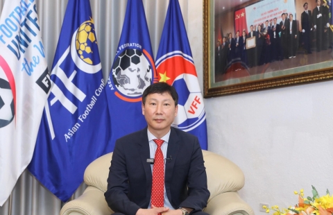 Hợp đồng của HLV Kim Sang Sik sắp hết hạn, chờ VFF ra quyết định quan trọng