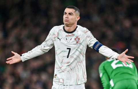 Ronaldo bất ngờ rời tuyển Bồ Đào Nha trước trận quyết đấu World Cup
