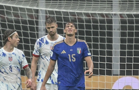 Italia đối mặt với cơn ác mộng cũ