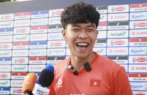 HLV Kim Sang Sik tìm ra trung vệ số 1 của U23 Việt Nam
