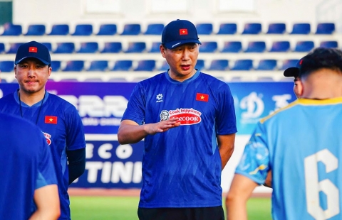 HLV Kim Sang Sik: 'Tôi mất ngủ vì chốt danh sách U22 Việt Nam'