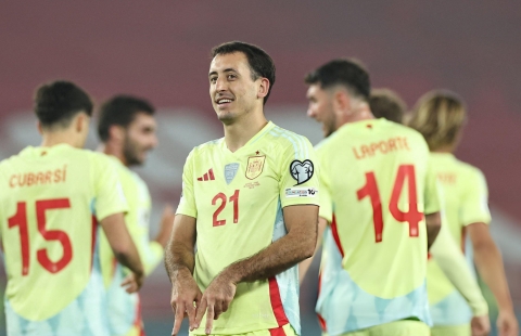 Hạ đẹp Georgia, Tây Ban Nha gần như đi World Cup 2026