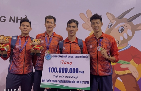 Hậu chung kết SEA Games, tuyển bóng chuyền nam Việt Nam tiếp tục nhận thưởng 'khủng'