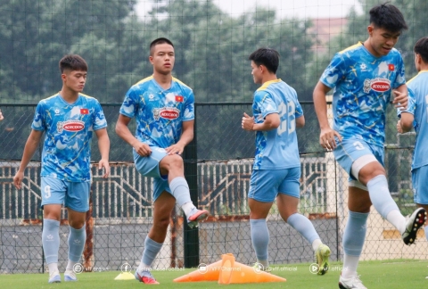 HLV Kim Sang Sik loại cầu thủ Việt kiều Trần Thanh Trung