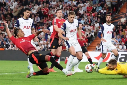 Trực tiếp Tottenham vs MU: Dorgu trở lại đội hình xuất phát