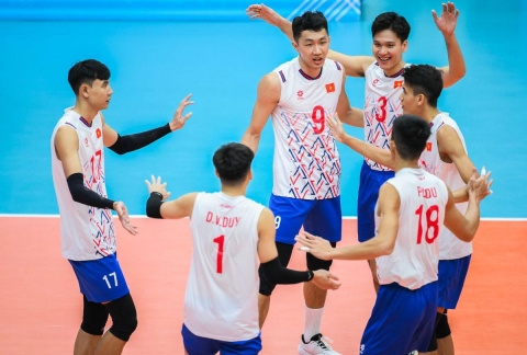 Thua trắng Thái Lan, bóng chuyền Việt Nam gặp 'núi cao' ở bán kết SEA Games 33