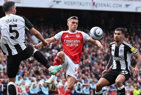 Trực tiếp Arsenal 2-1 Newcastle: Lật ngược tình thế