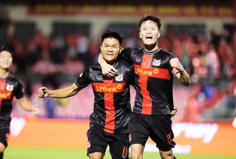 Trực tiếp Ninh Bình 0-0 Thanh Hóa: Đi tìm bàn thắng
