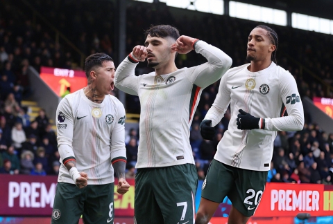 Chelsea áp sát ngôi đầu Ngoại hạng Anh 2025/26