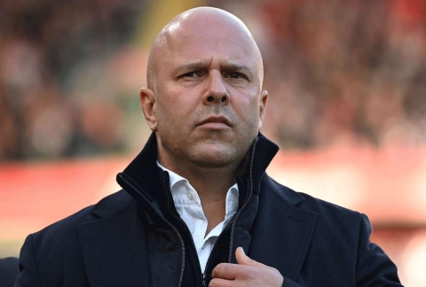 HLV Arne Slot: 'Liverpool đã biếu đối thủ quá nhiều bàn mùa này'