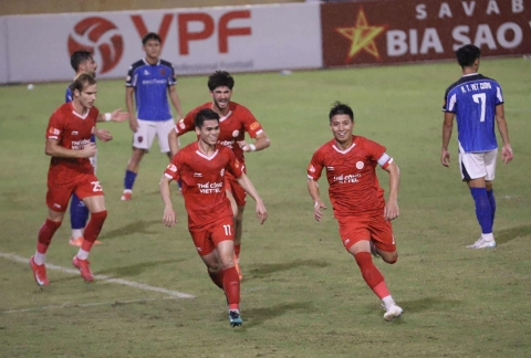 Thể Công - Viettel thăng hoa, đánh bại Becamex TPHCM